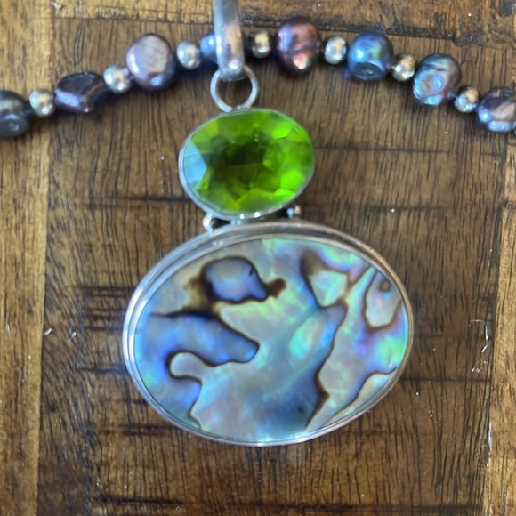 ABALONE, PERIDOT, FRESH WATER PEARL and sterling necklace - Picture 8 of 10